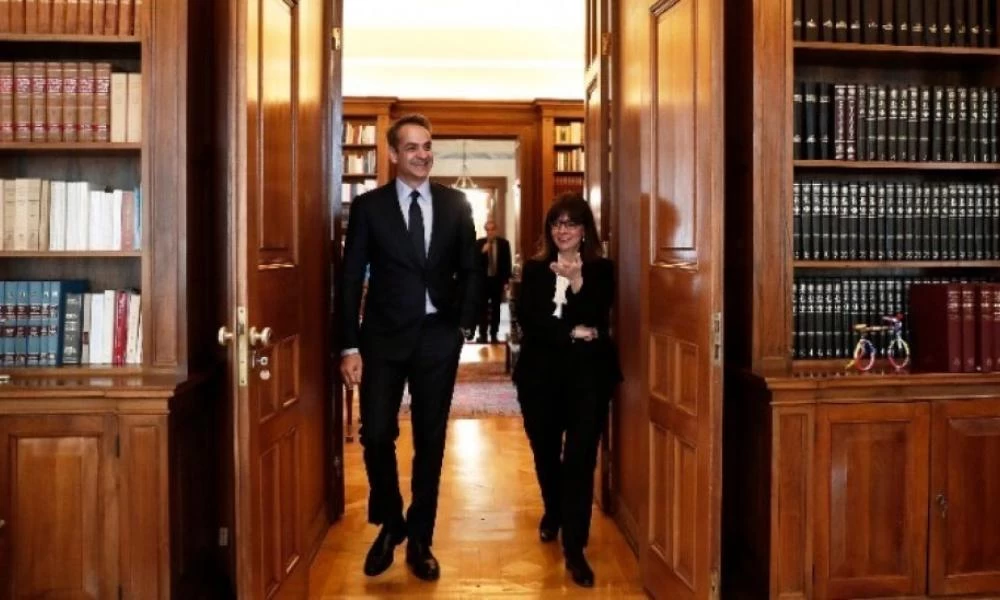 Μητσοτάκης και Σακελλαρόπουλου διασύρουν τον Σαμαρά